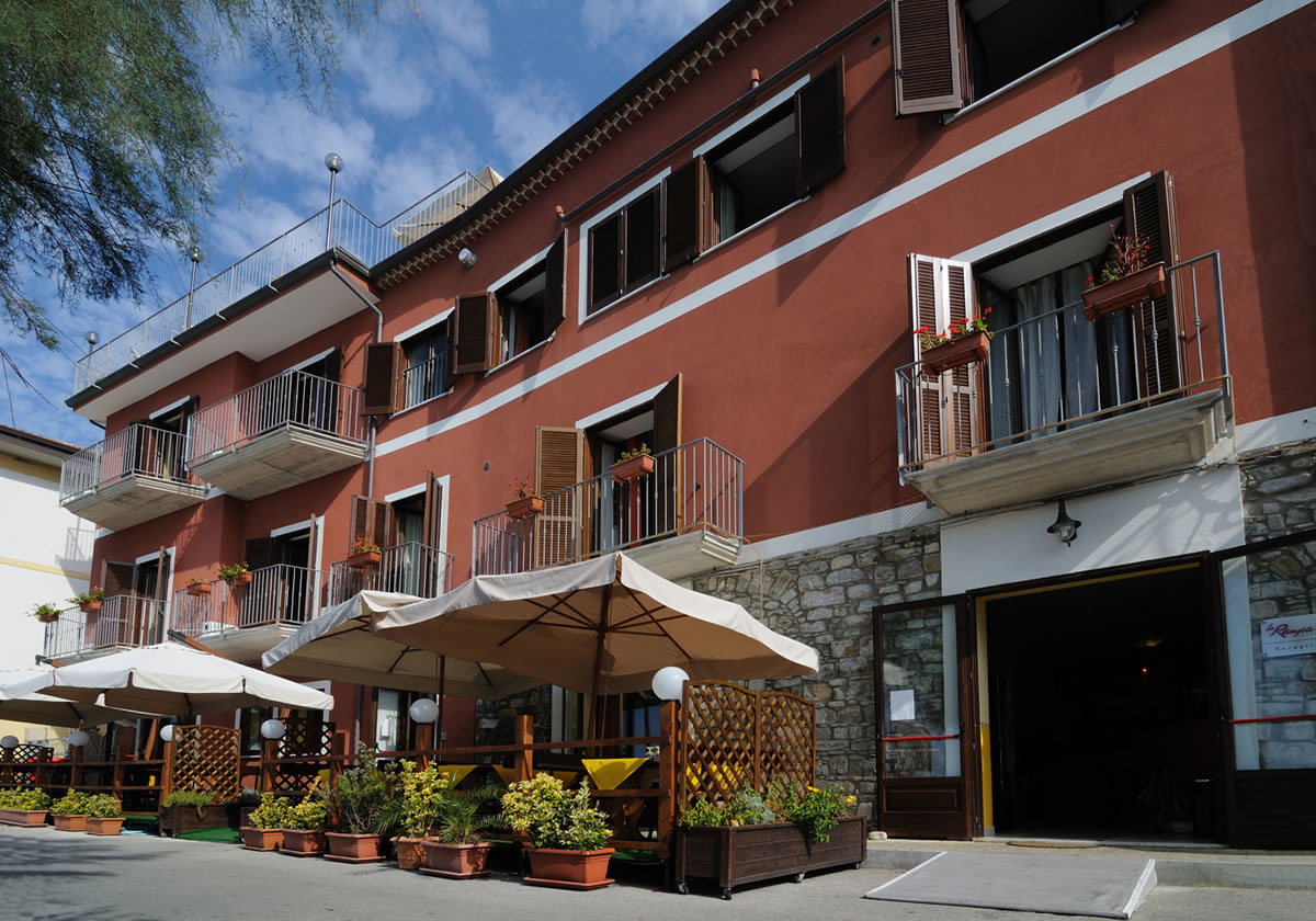 Das familiäre Hotel La Rampa in Kampanien am Meer